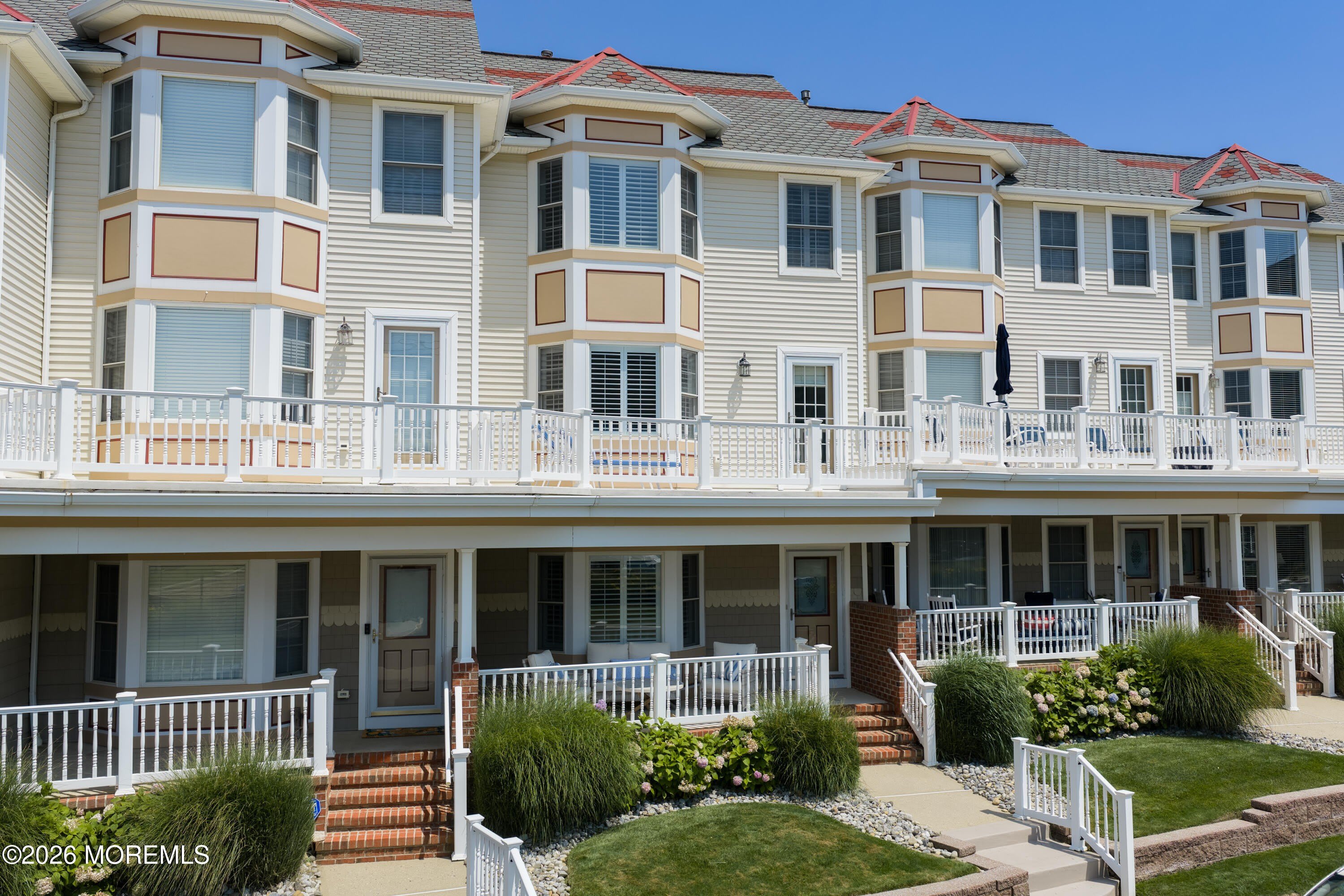 29 Pavilion Avenue – photo 1