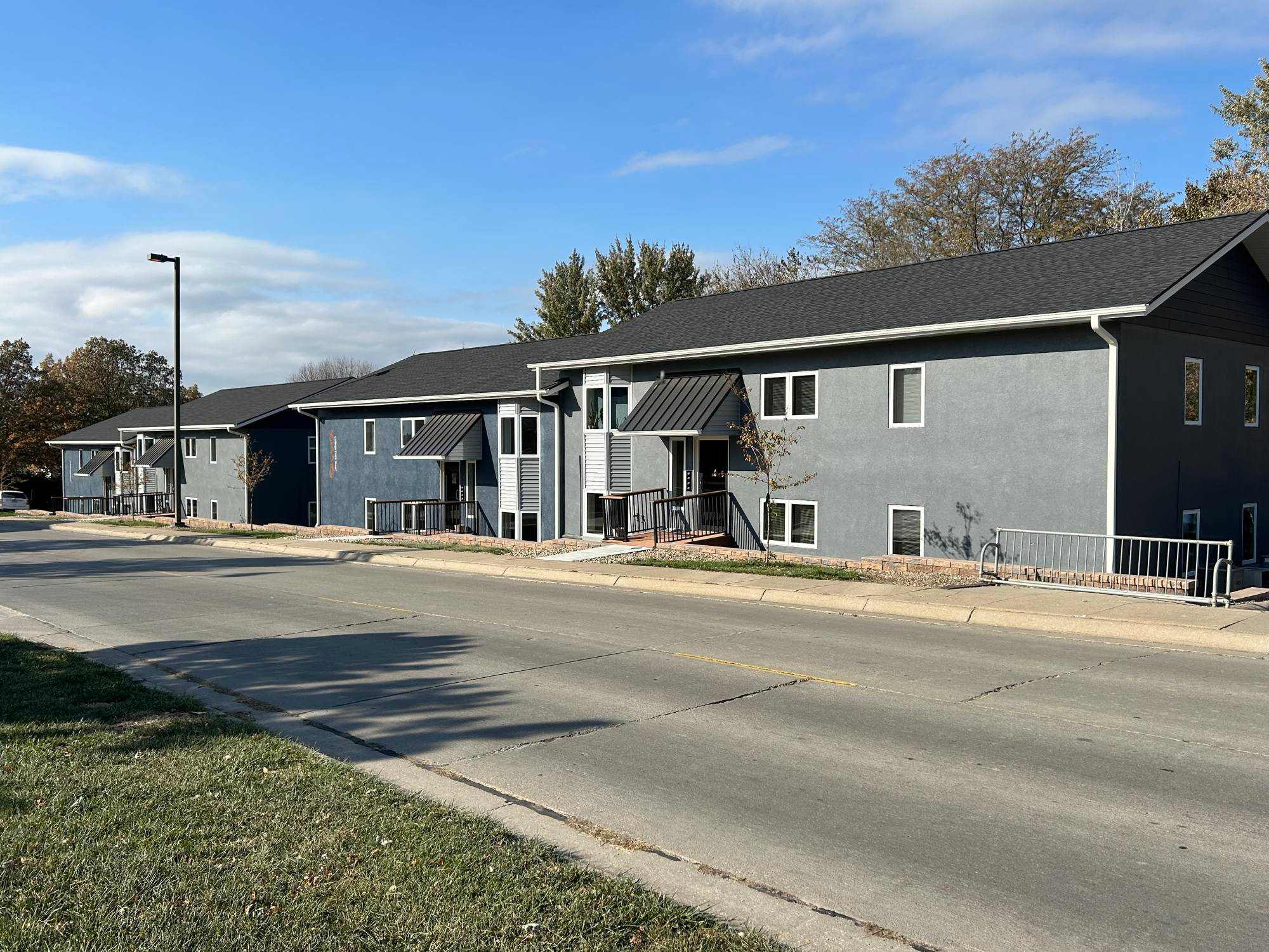 College View Apartments – photo 1
