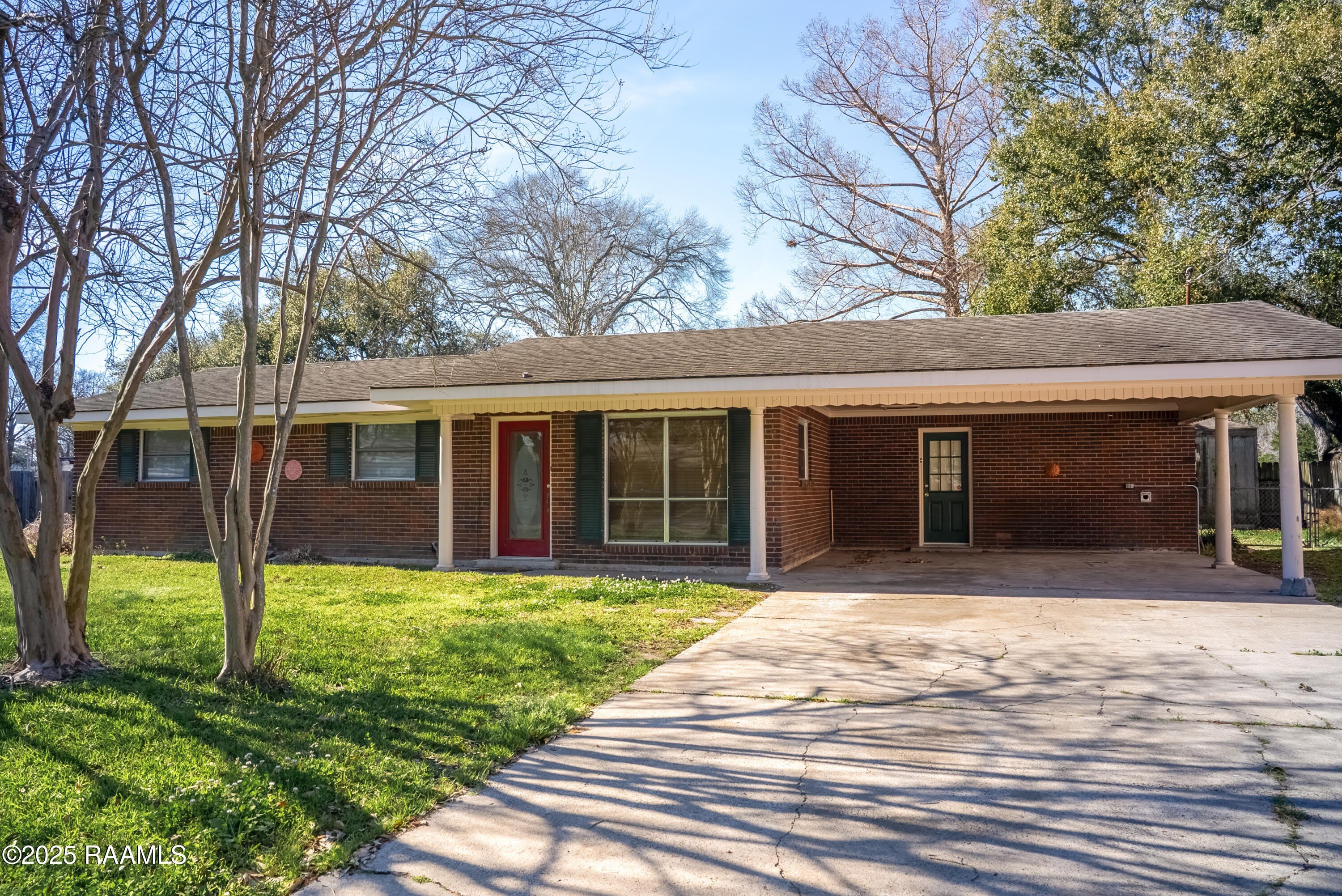 213 Birch Drive – photo 1