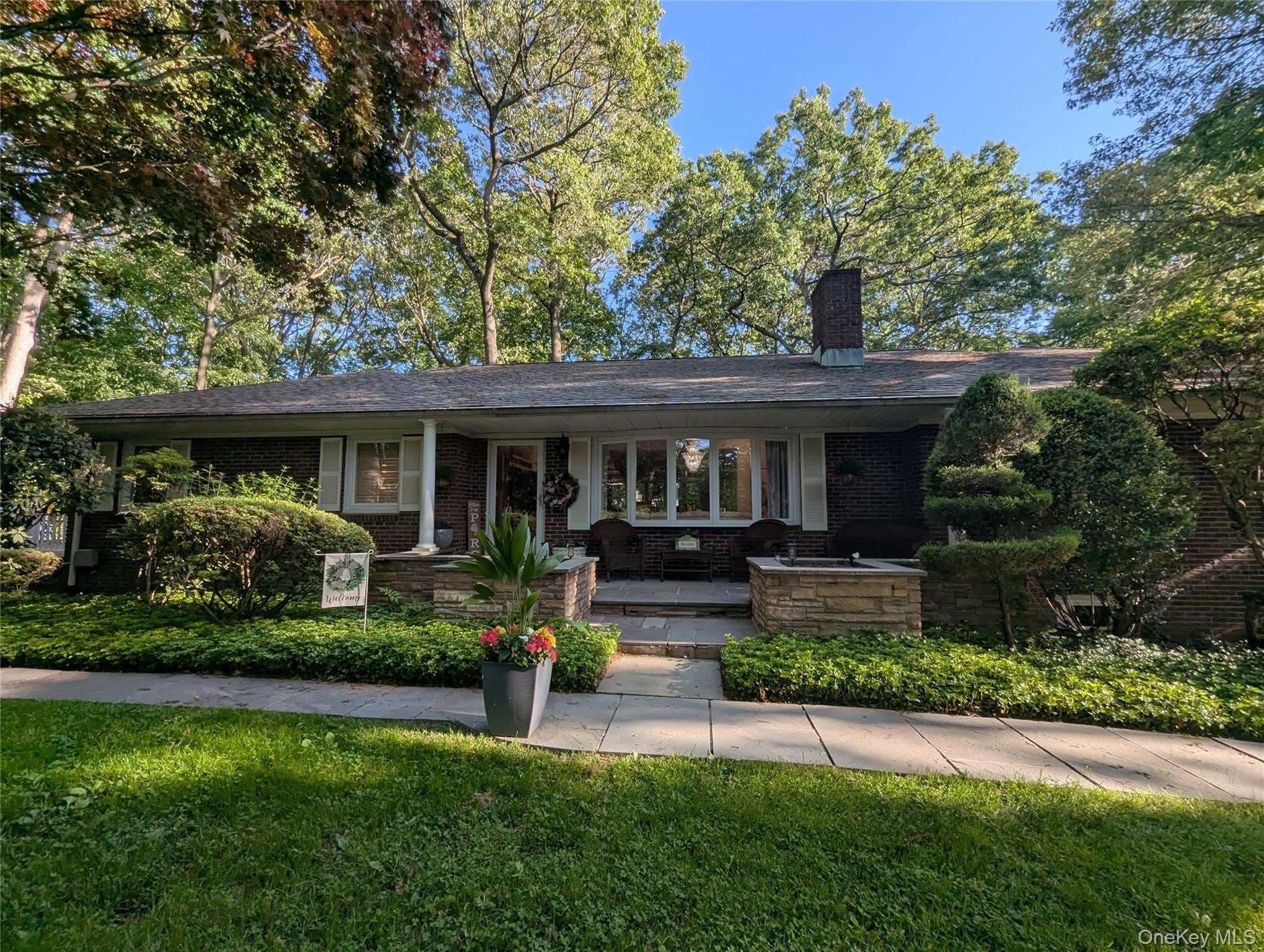 28 Brookfield Road – photo 1 of 37