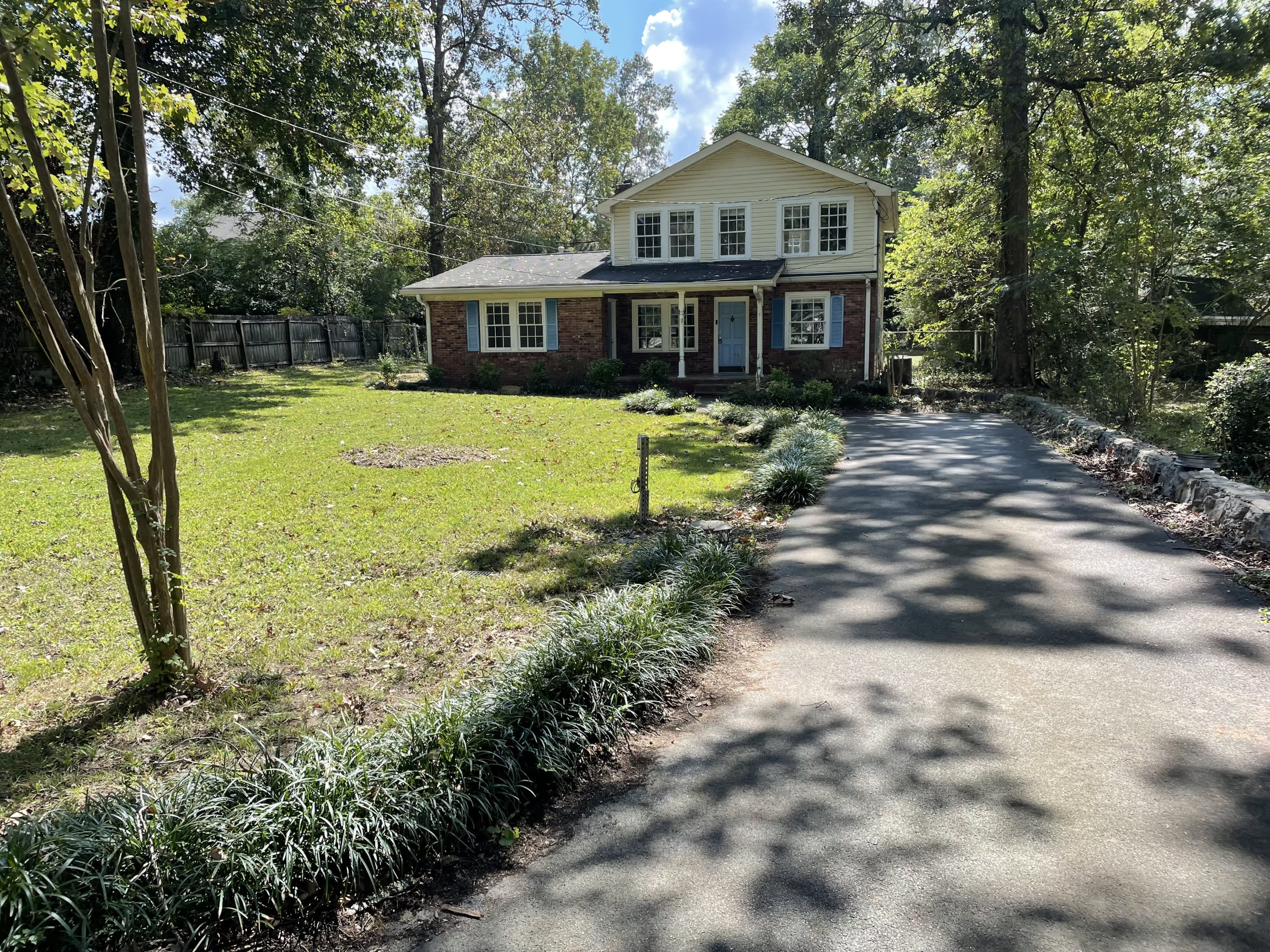 107 Charlton Street Northwest – photo 1