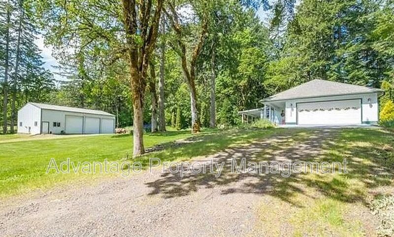 30002 Sodaville Mountain Home RD – photo 1 of 15