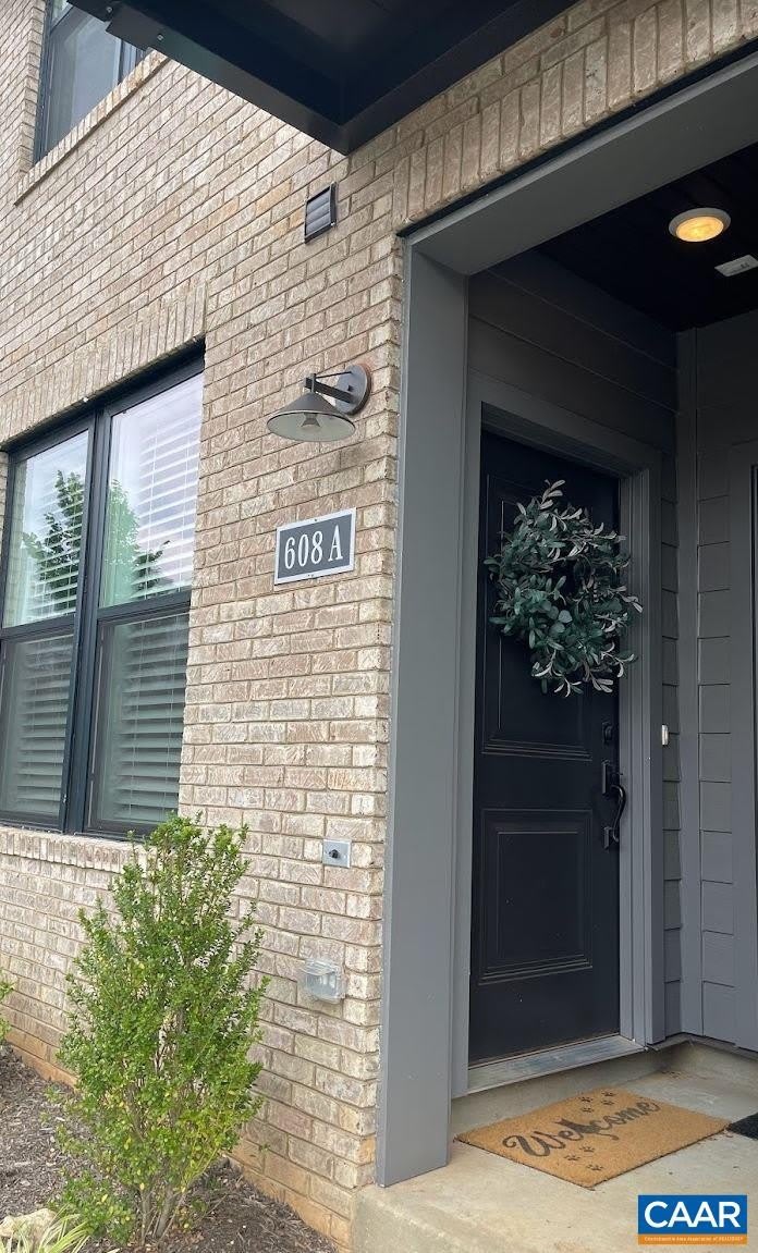 608 NOUSH CT – photo 1 of 34