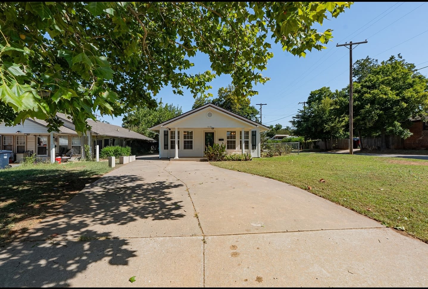 1601 Nw46 St – photo 1