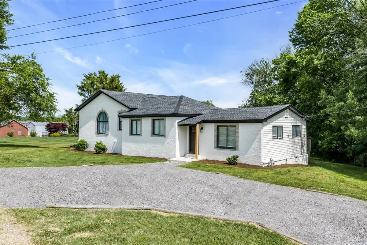 1000 Pruitt Lane – photo 1 of 234