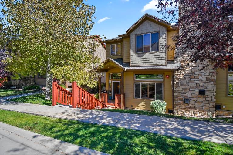 5650 Oslo Lane – photo 1 of 28