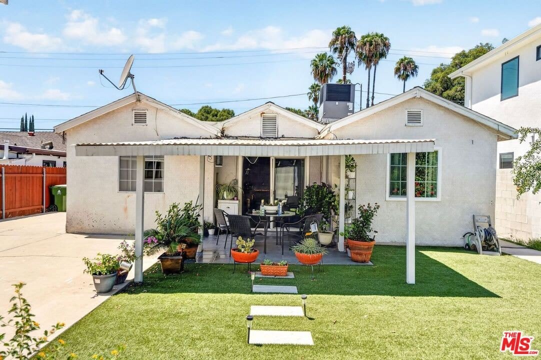 6236 Lindley Ave – photo 1