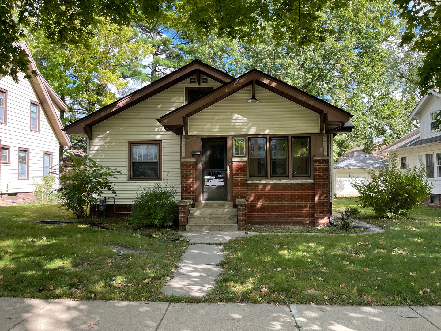 2 Bedroom 1 Bath on Campus- 3 people can occupy! – photo 1