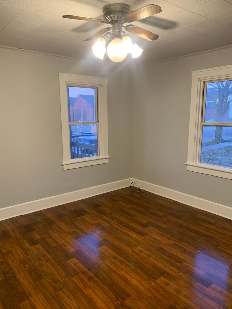 4 Bedroom Single Family – photo 1