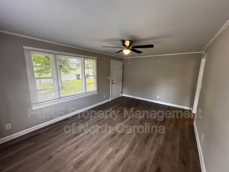 110 Mendota Ave – photo 1 of 18