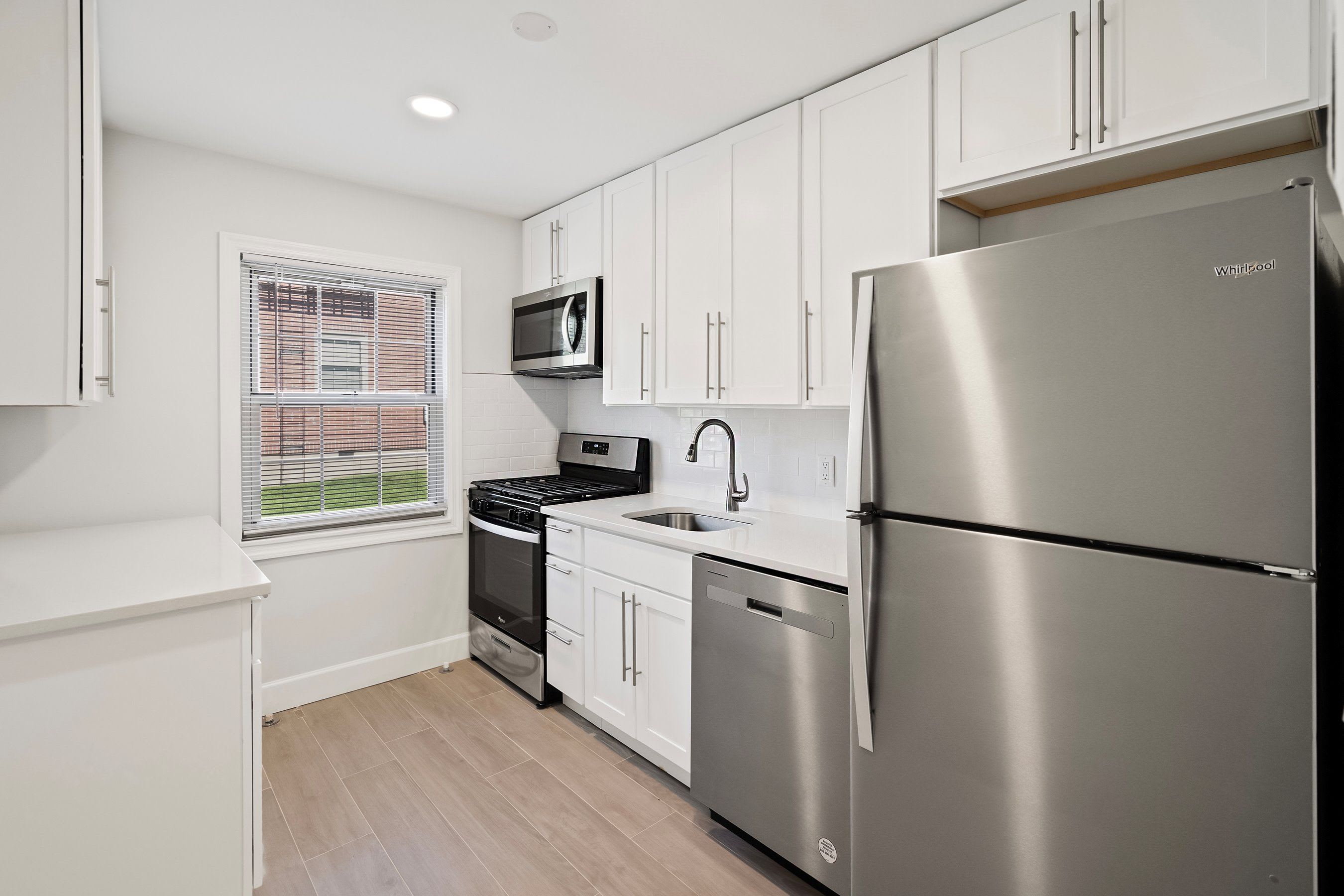 Palisades Gardens Apartments – photo 1