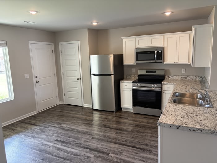 4020 Ryan Drive Southwest – photo 1 of 13