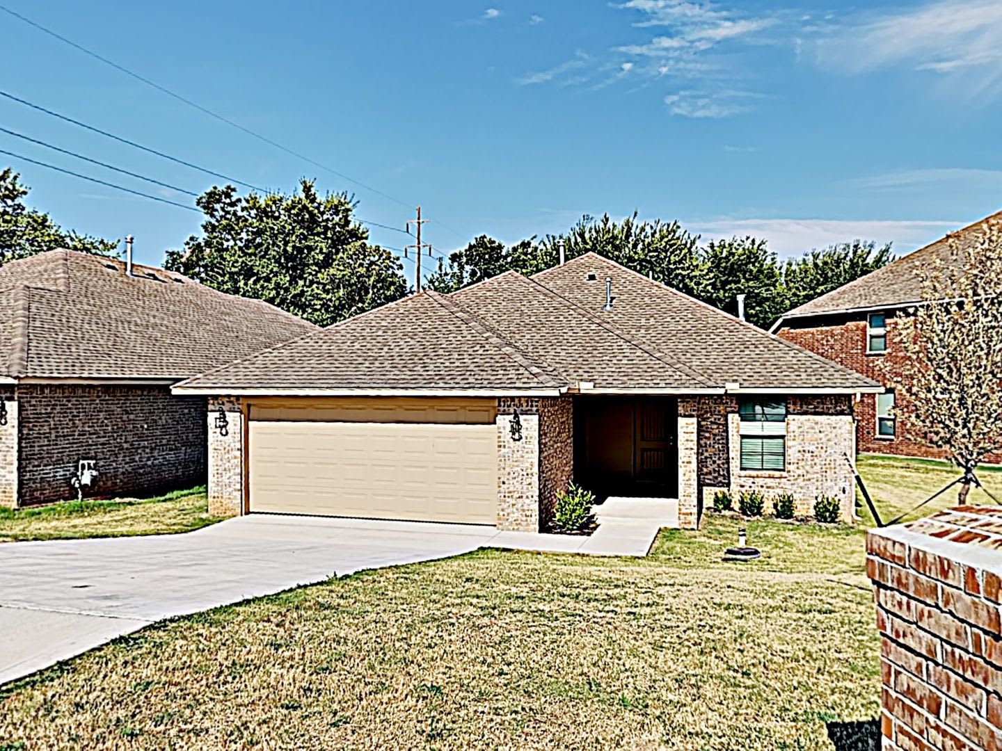 Very Nice 4 bedroom 2 bath home in Choctaw schools – photo 1 of 12