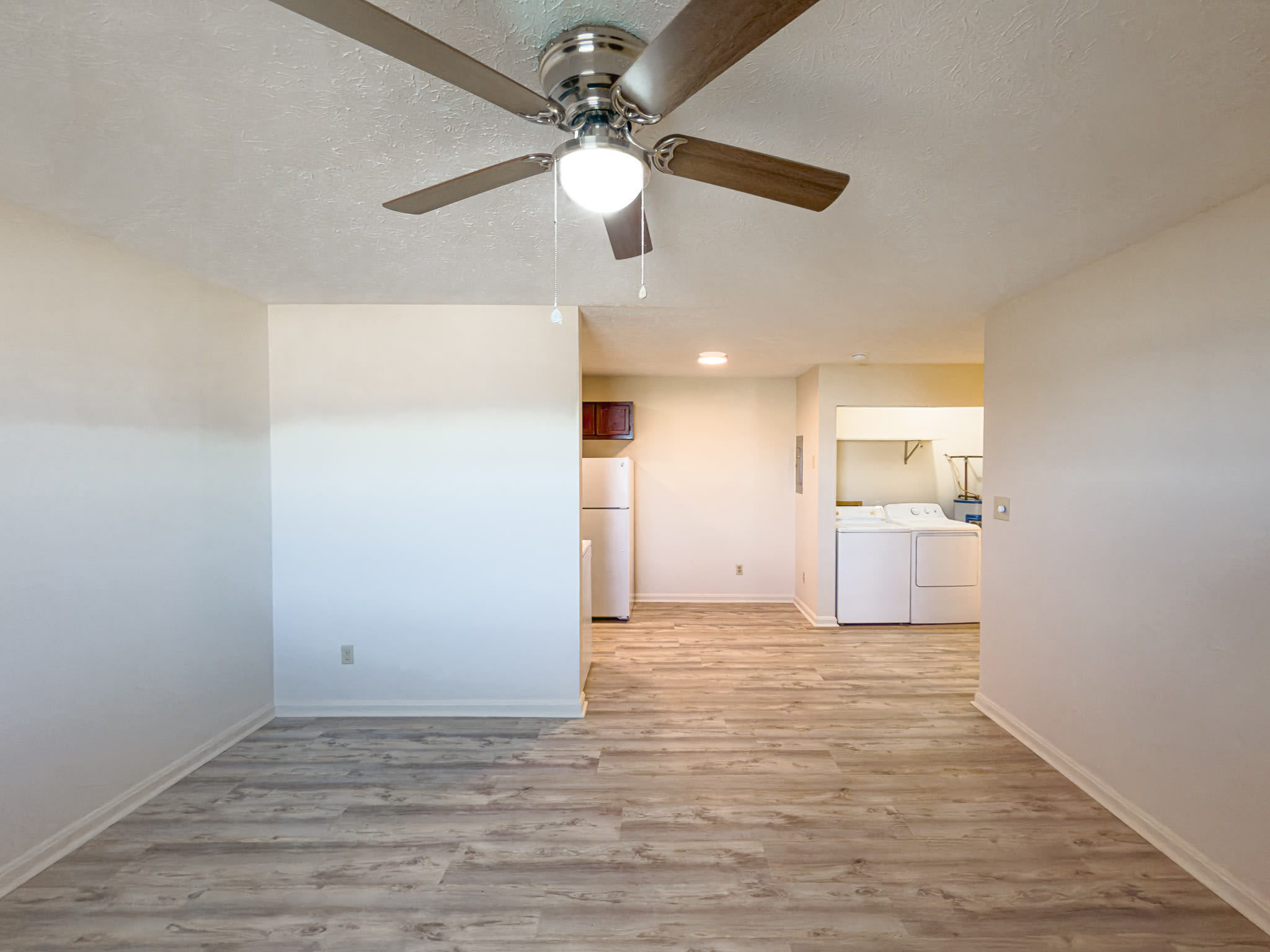 4625 Towne Square Ct – photo 1 of 9