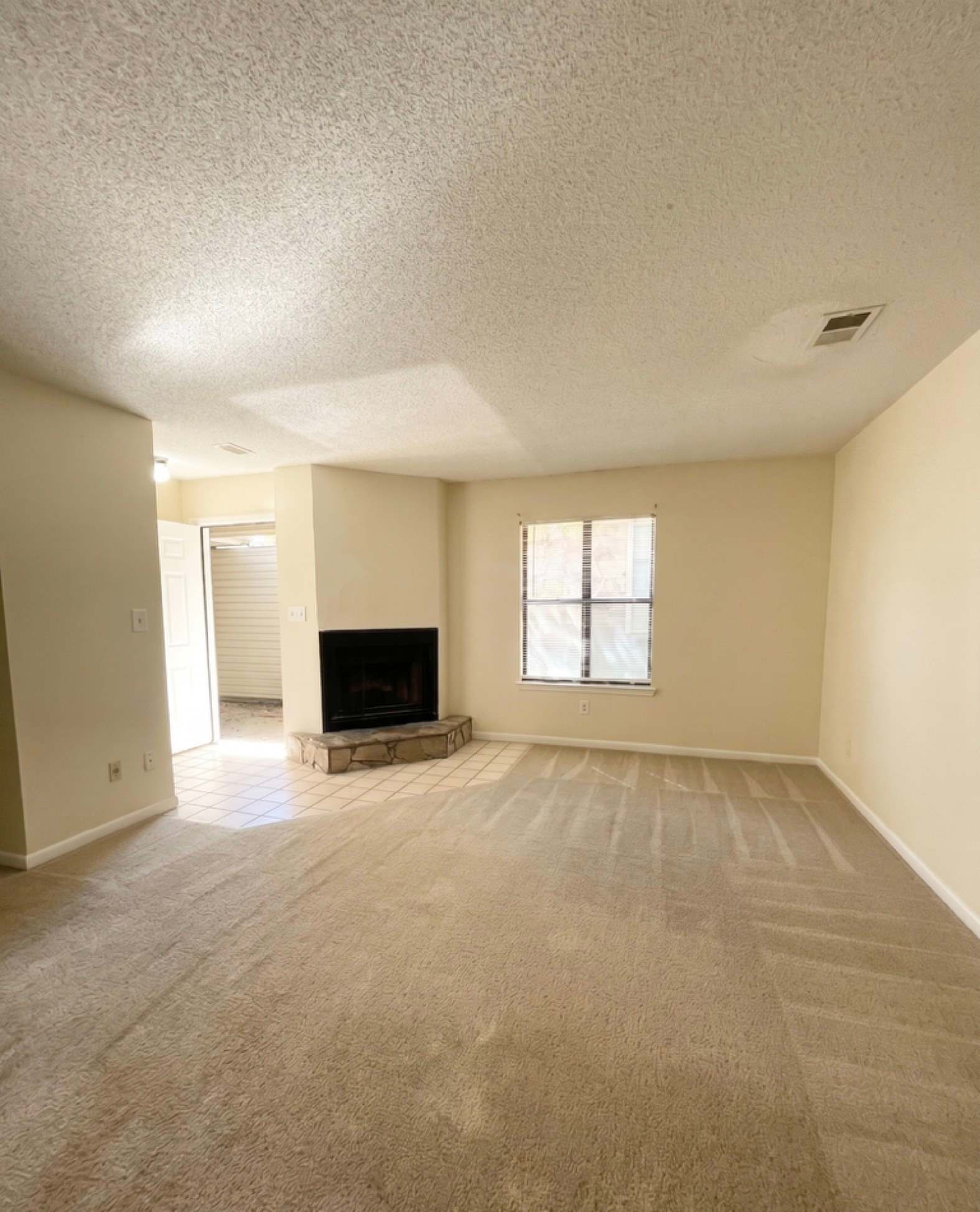 6338 W. Fairfield Dr., Unit B – photo 1