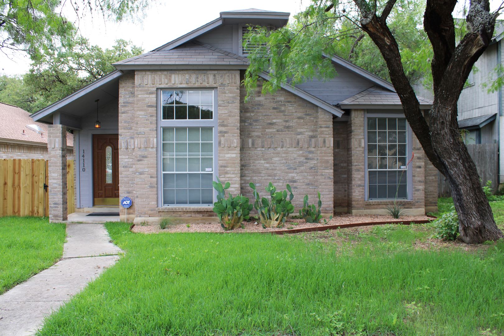 3-BEDROOM IN CASTLE HILLS FOREST – photo 1