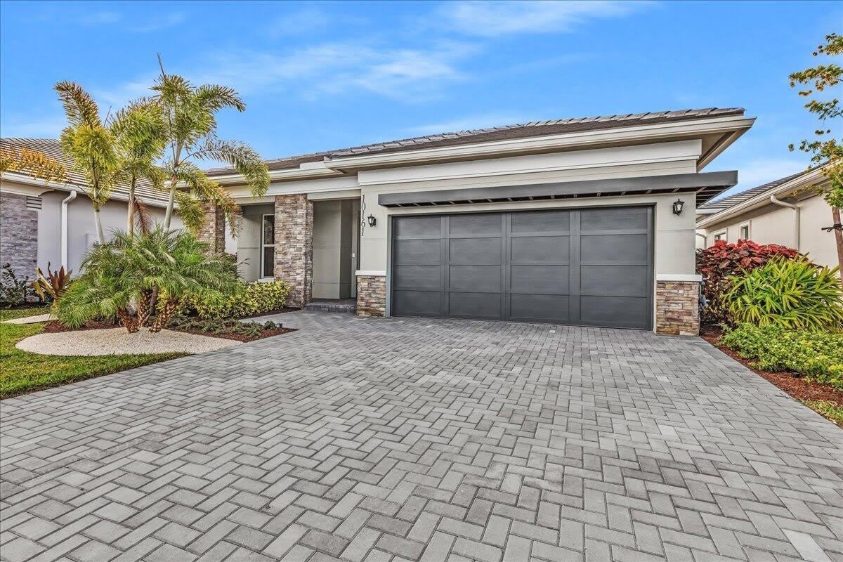 10161 TIMBER CREEK Way – photo 1