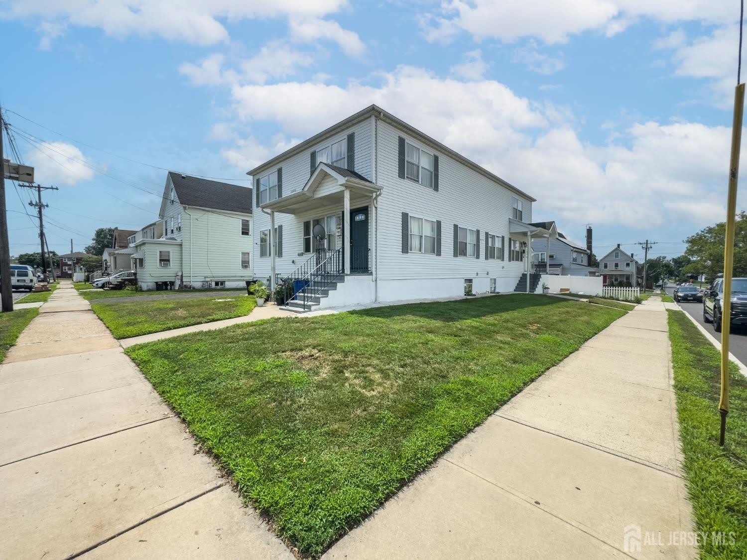 105-R Lowell Street – photo 1 of 18