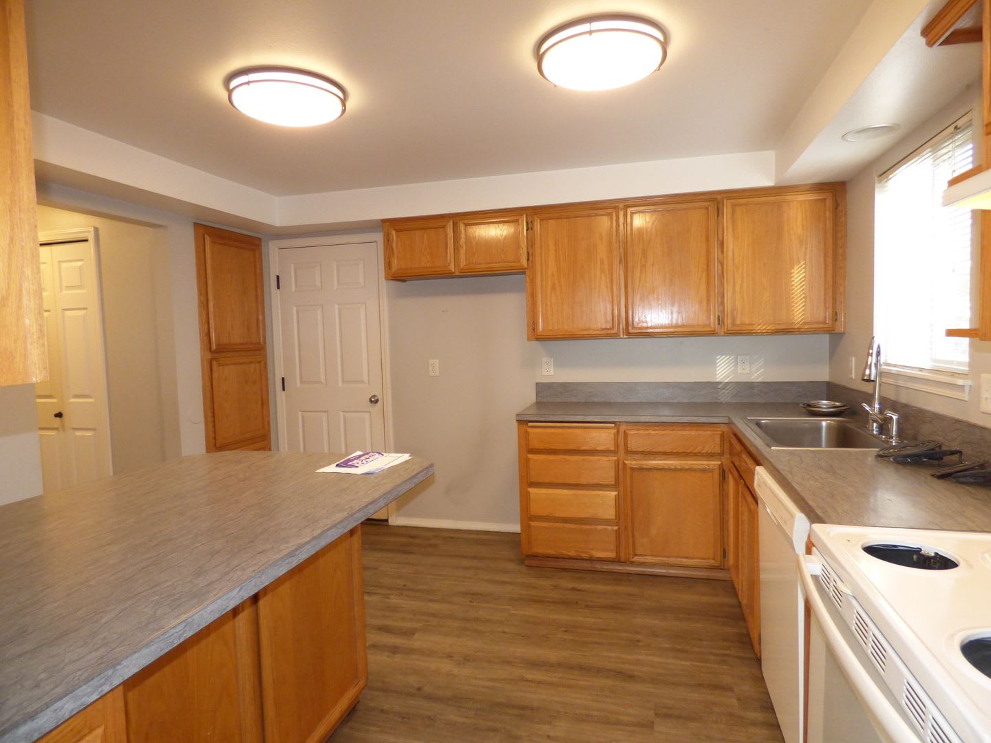 3 bed 2 Bath – photo 1