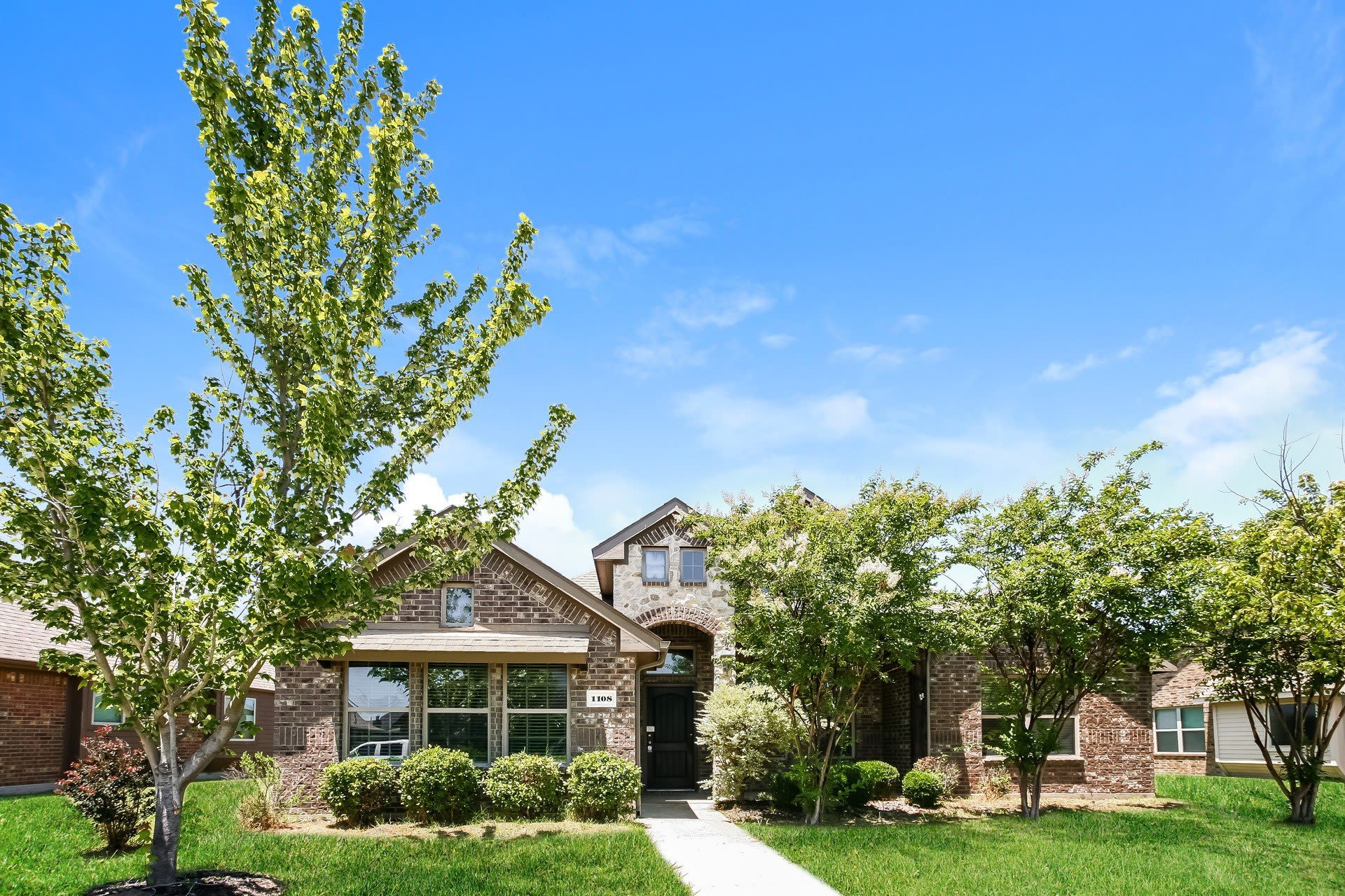 1108 Colonial Drive – photo 1