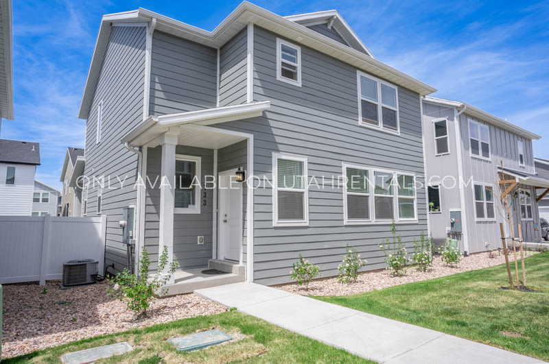 1733 N 1260 E – photo 1 of 23