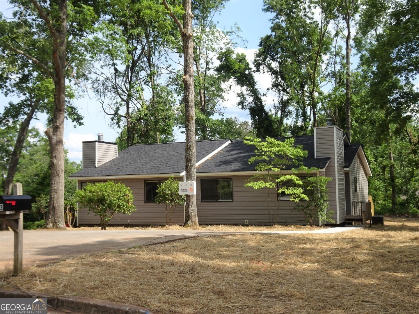 13 Oakmount Drive – photo 1 of 288