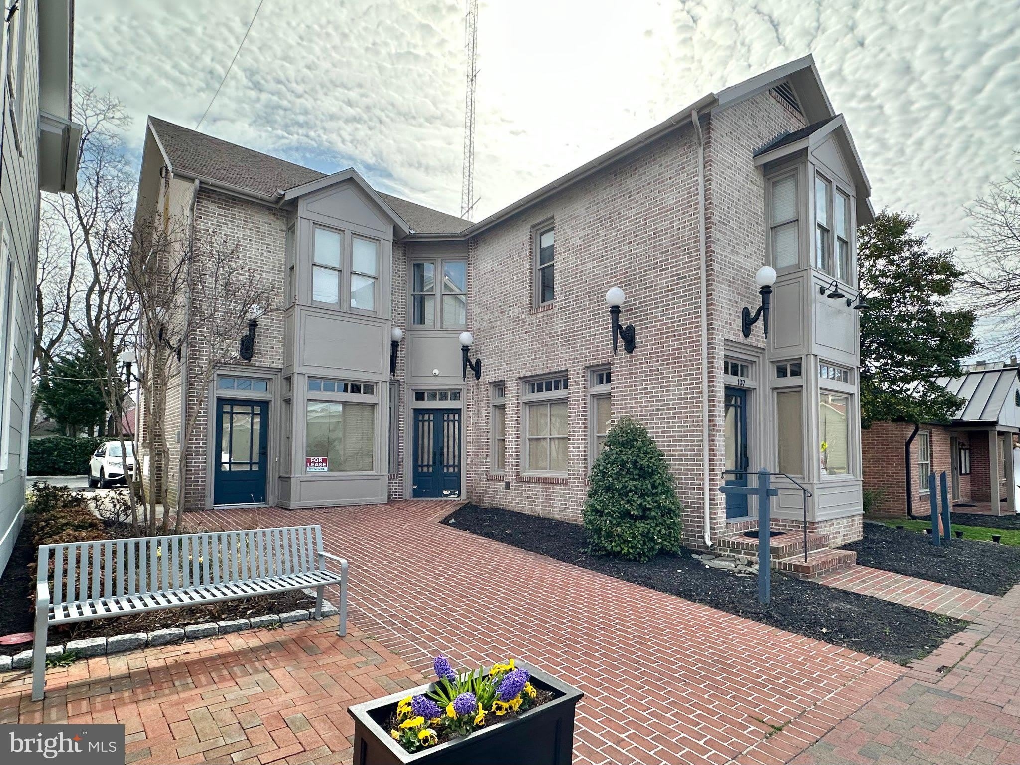 107 S TALBOT – photo 1 of 13