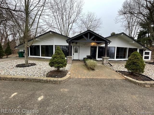 4211 FLINT Road – photo 1 of 7