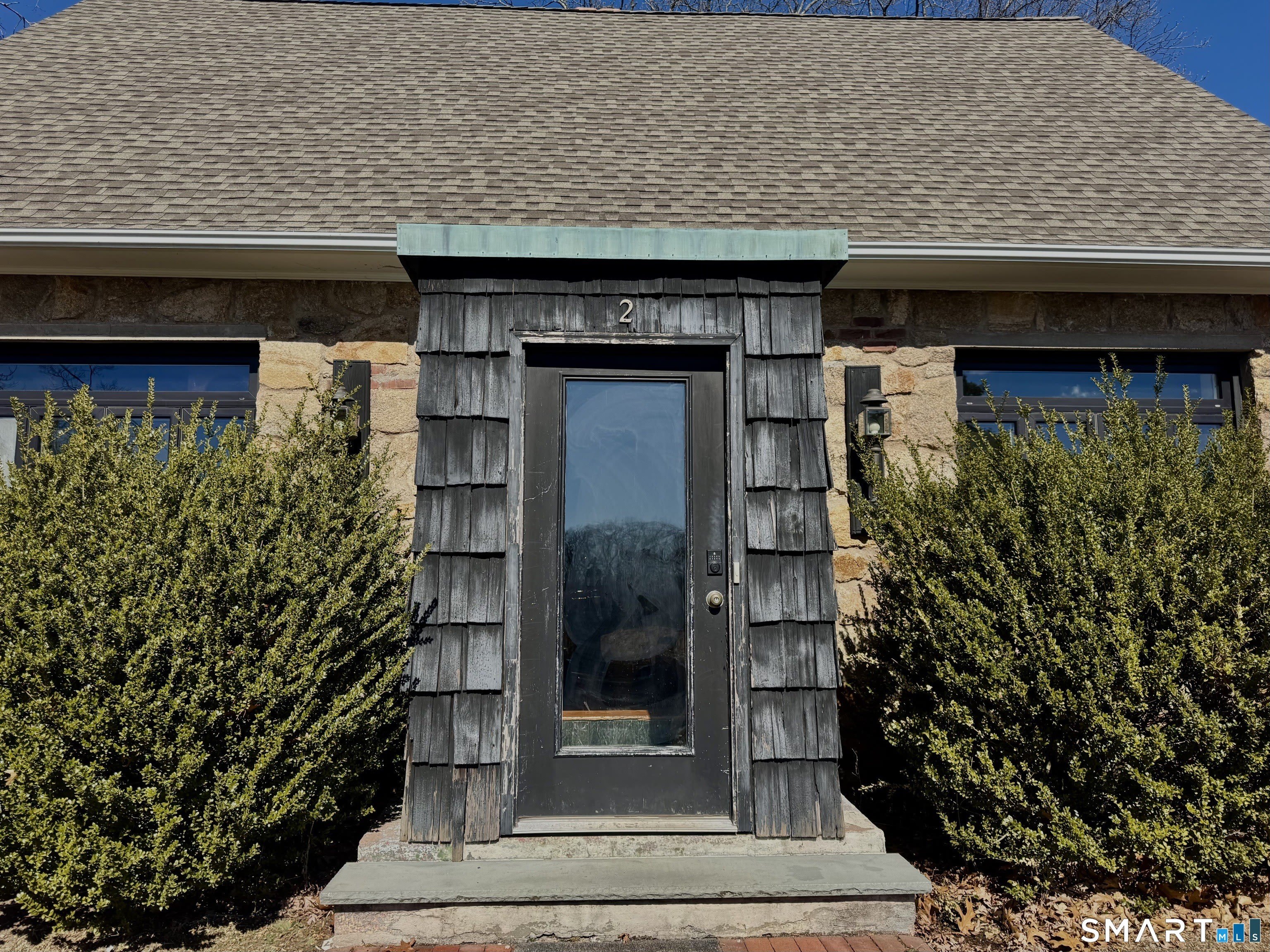 2 Meadow Place – photo 1 of 37
