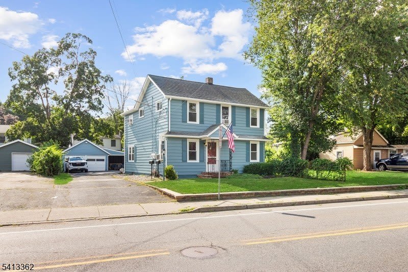 923 Ringwood Ave – photo 1 of 20