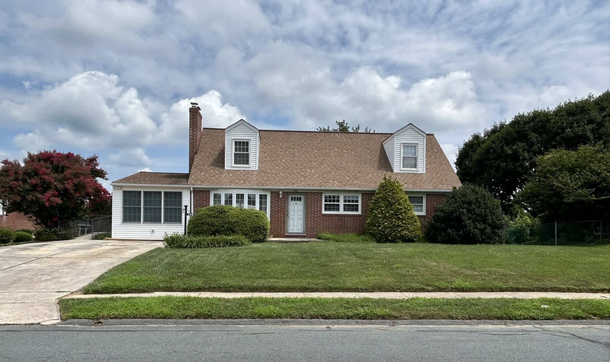708 Flintlock Dr – photo 1 of 25
