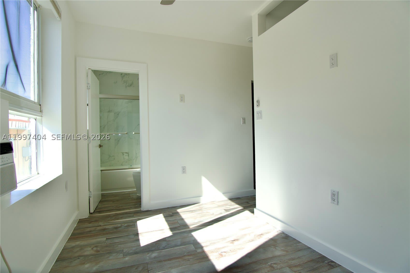 1036 SW 5th St – photo 1