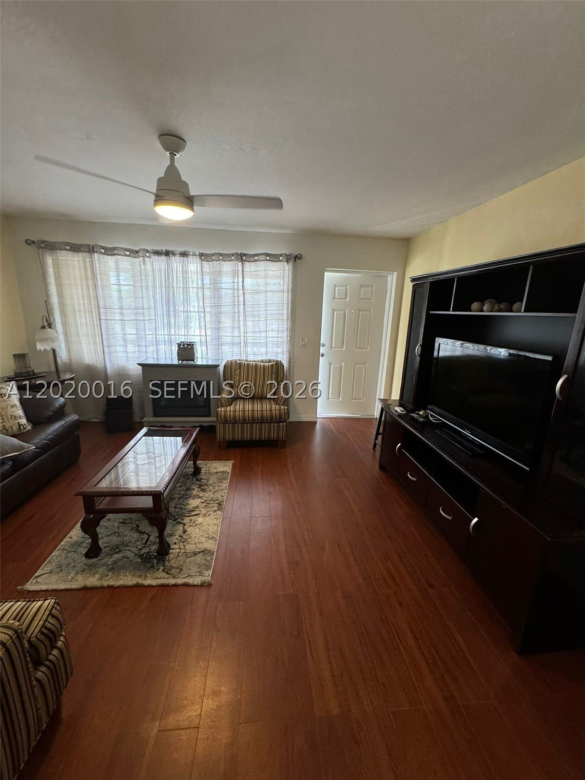 221 Kent M – photo 1