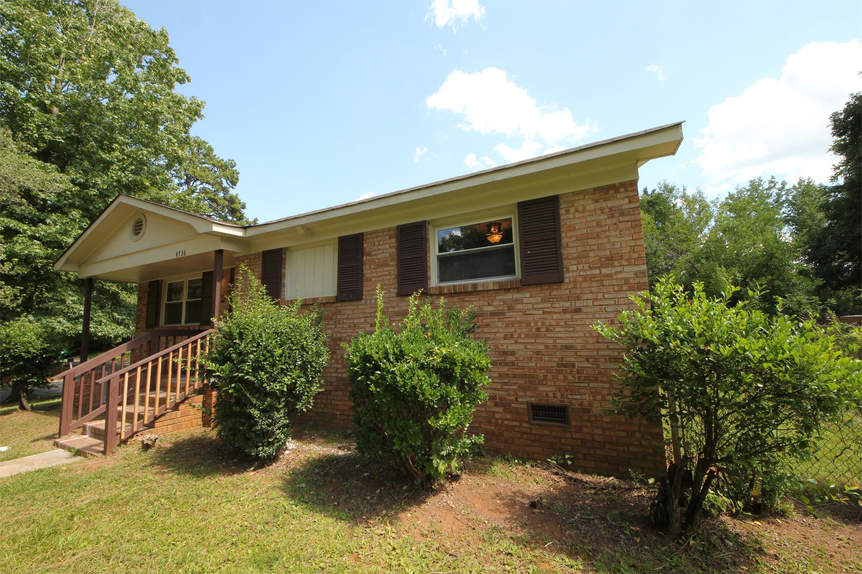 4736 Monmouth Dr – photo 1