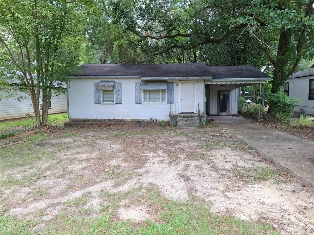 256 12th Avenue – photo 1 of 9