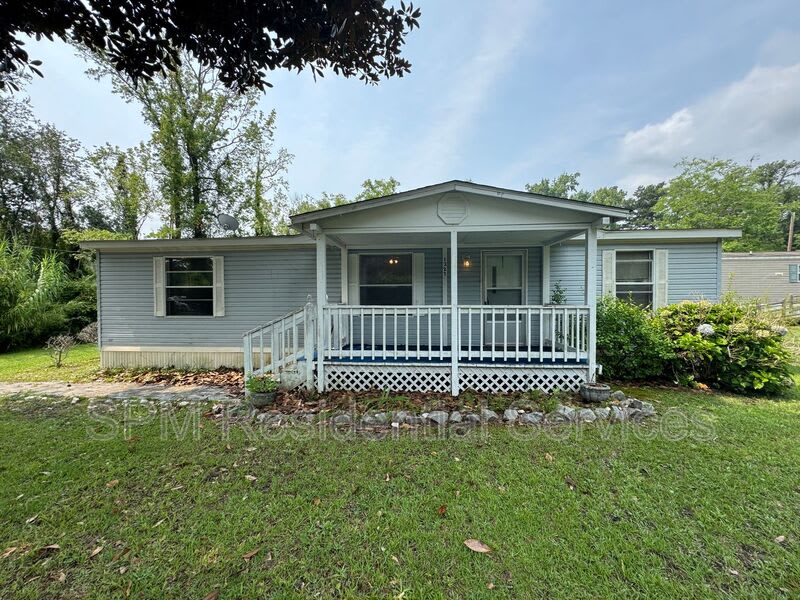 1227 Village Road – photo 1 of 316