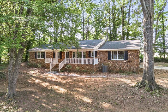 3905 Waterton Road – photo 1 of 37
