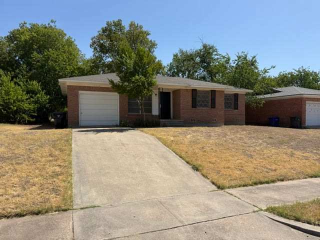 1119 Royal Oaks Dr – photo 1