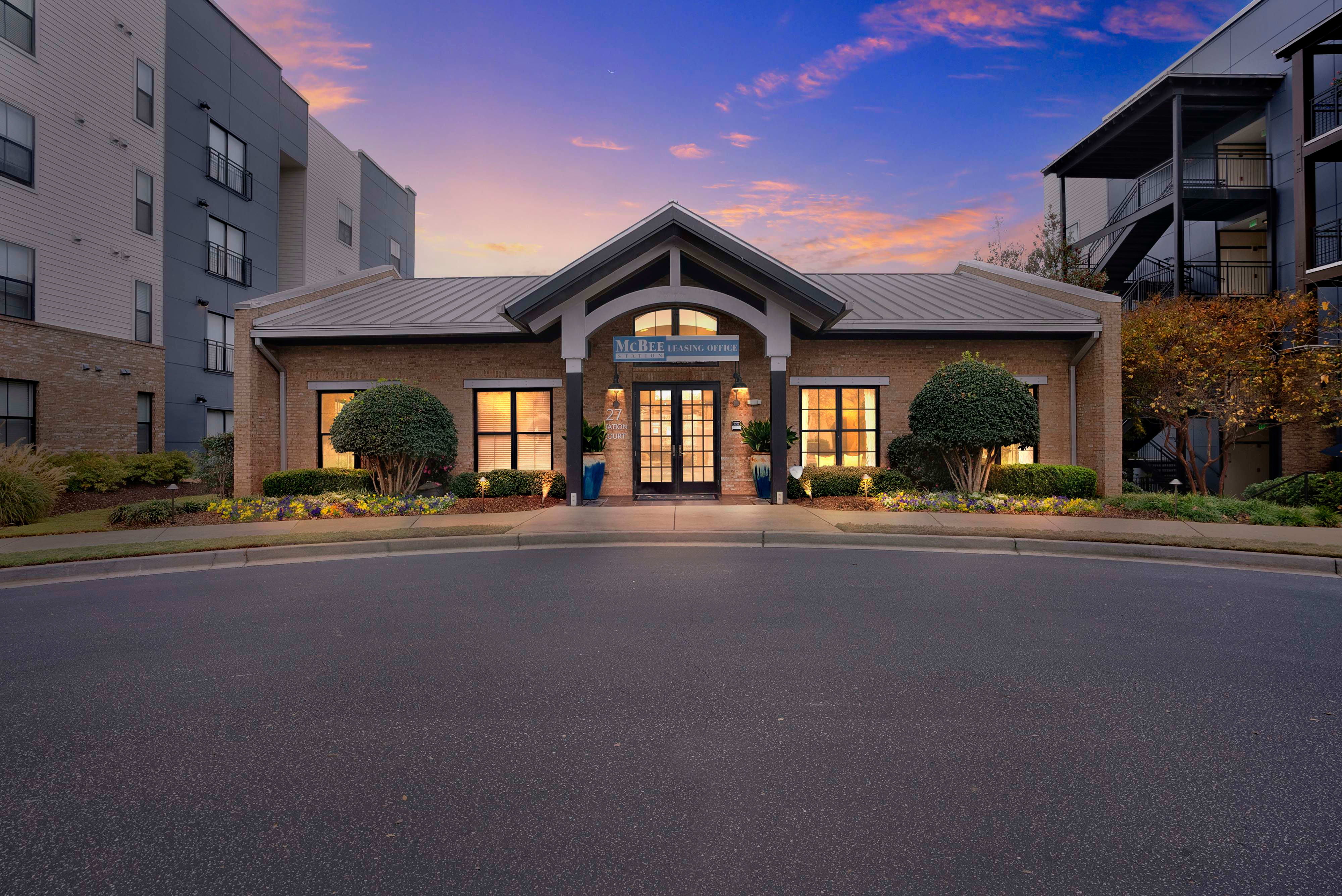 Mcbee Station Apartments – photo 1 of 208