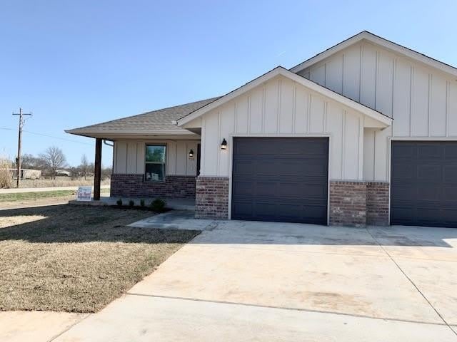 796 NE 4th Street – photo 1 of 19