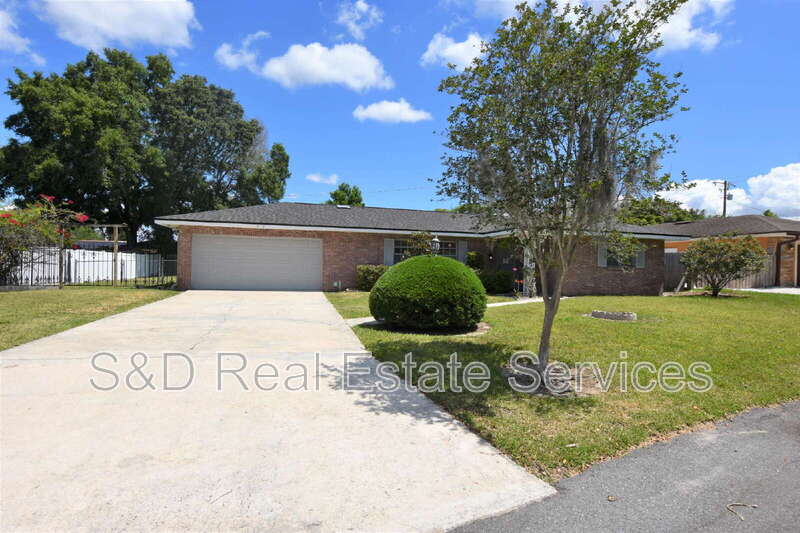 204 Chaucer Lane – photo 1 of 20