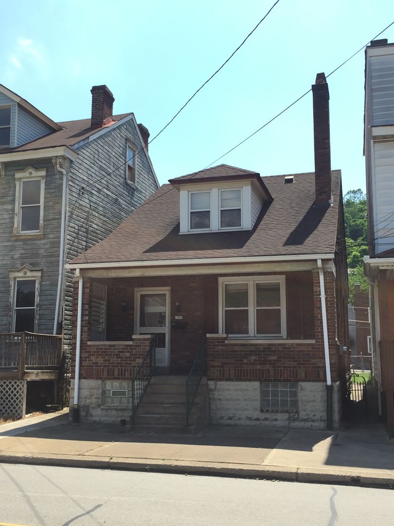 1 Bedroom House in Millvale with Off Street Parking – photo 1 of 5