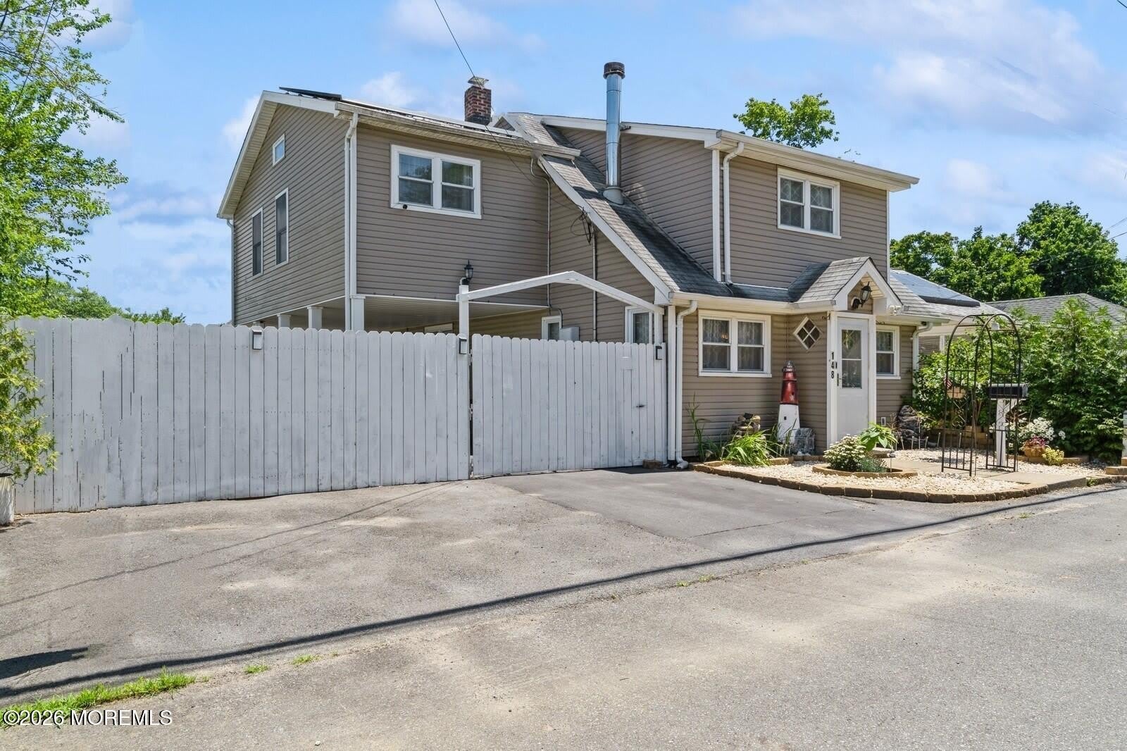148 Mckinley Avenue – photo 1 of 12