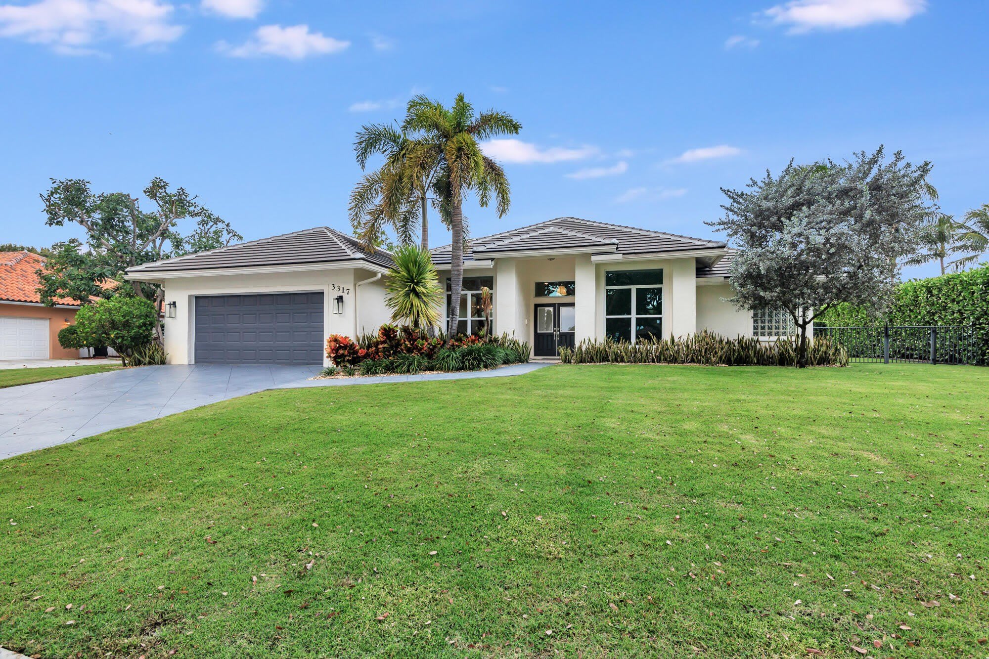 3317 Embassy Drive – photo 1