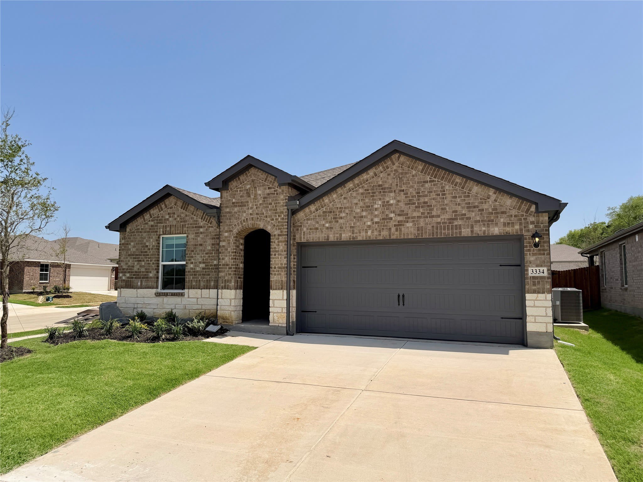 3334 Catamount Drive – photo 1
