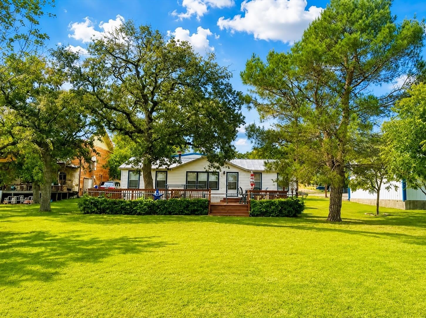691 Beaver – photo 1 of 19