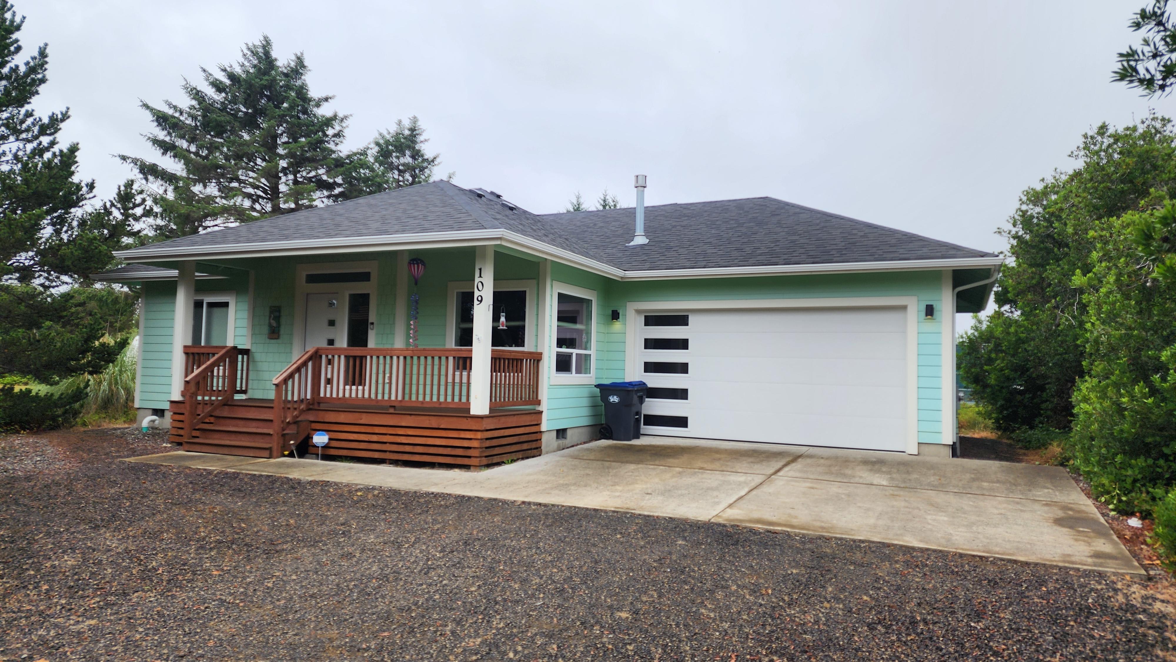 109 North Port Loop Northwest – photo 1 of 6