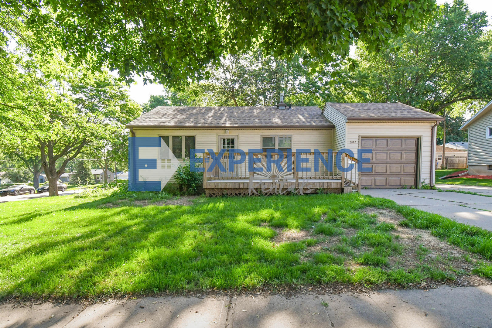 Charming 3-Bedroom Single Family Home East Sioux Falls! – photo 1