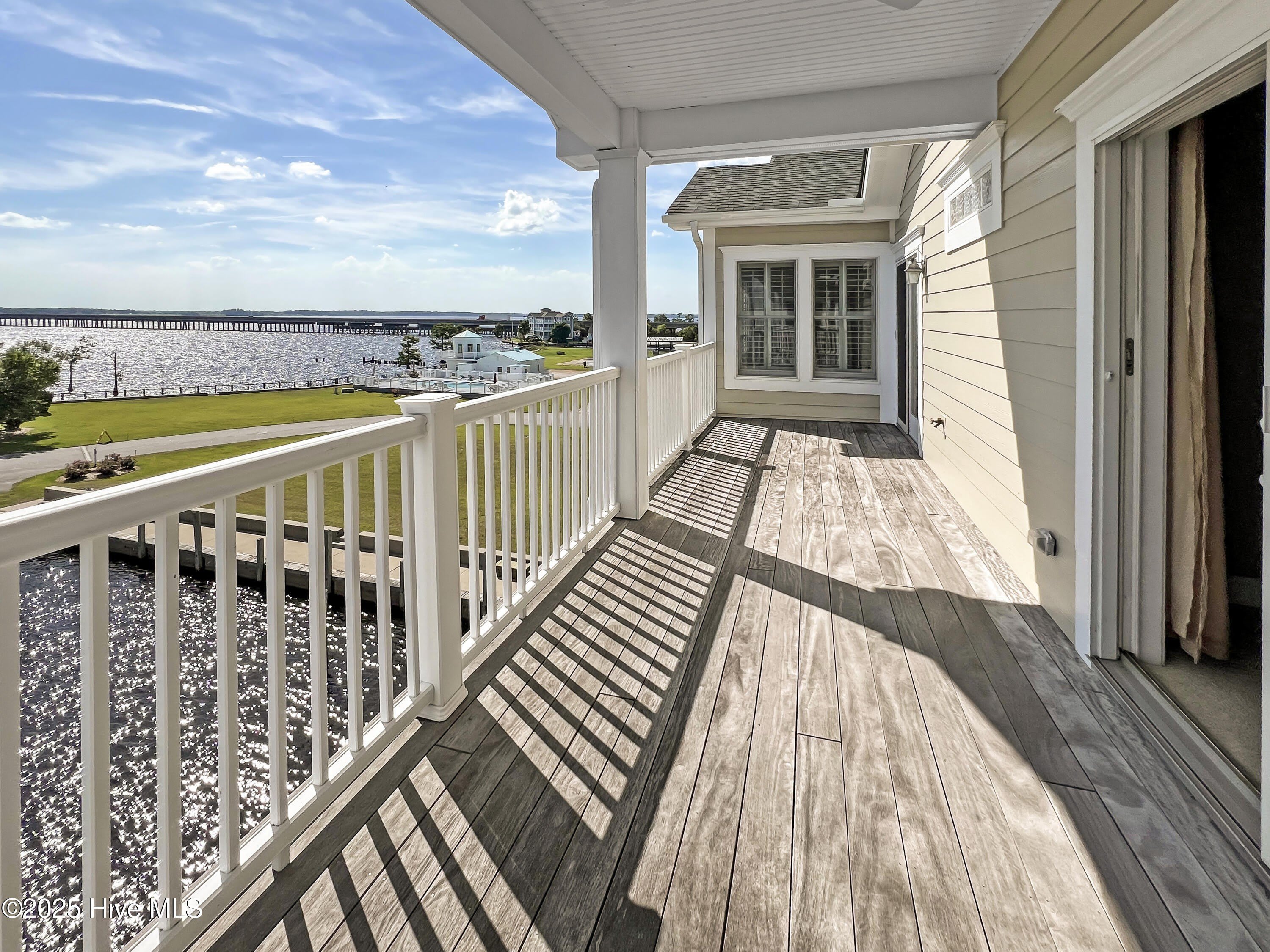 148 Wharf Landing Drive – photo 1 of 13