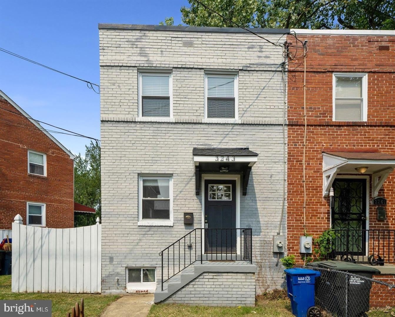 3243 15TH Place SE – photo 1